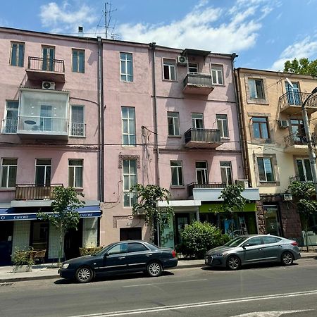 Guesthouses Opera Єреван Екстер'єр фото