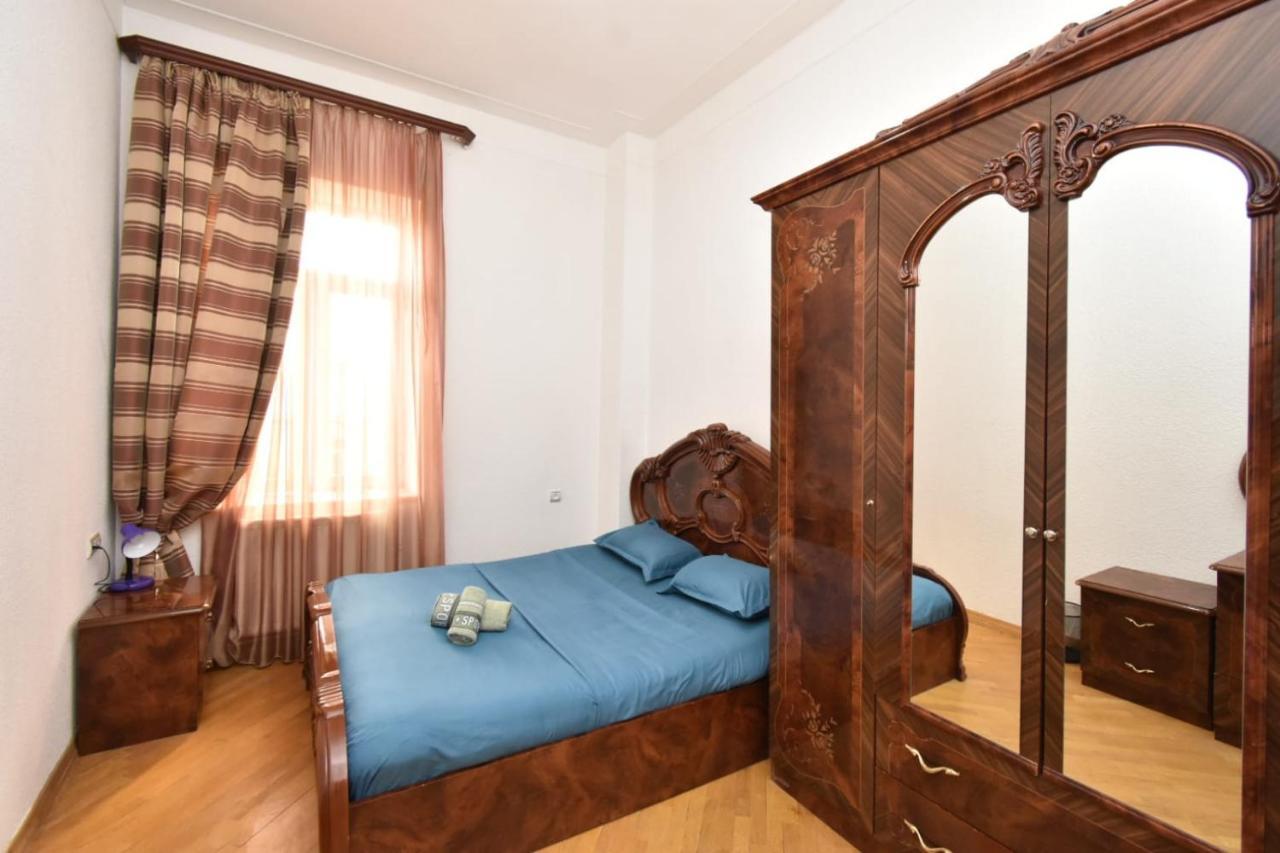 Guesthouses Opera Єреван Екстер'єр фото