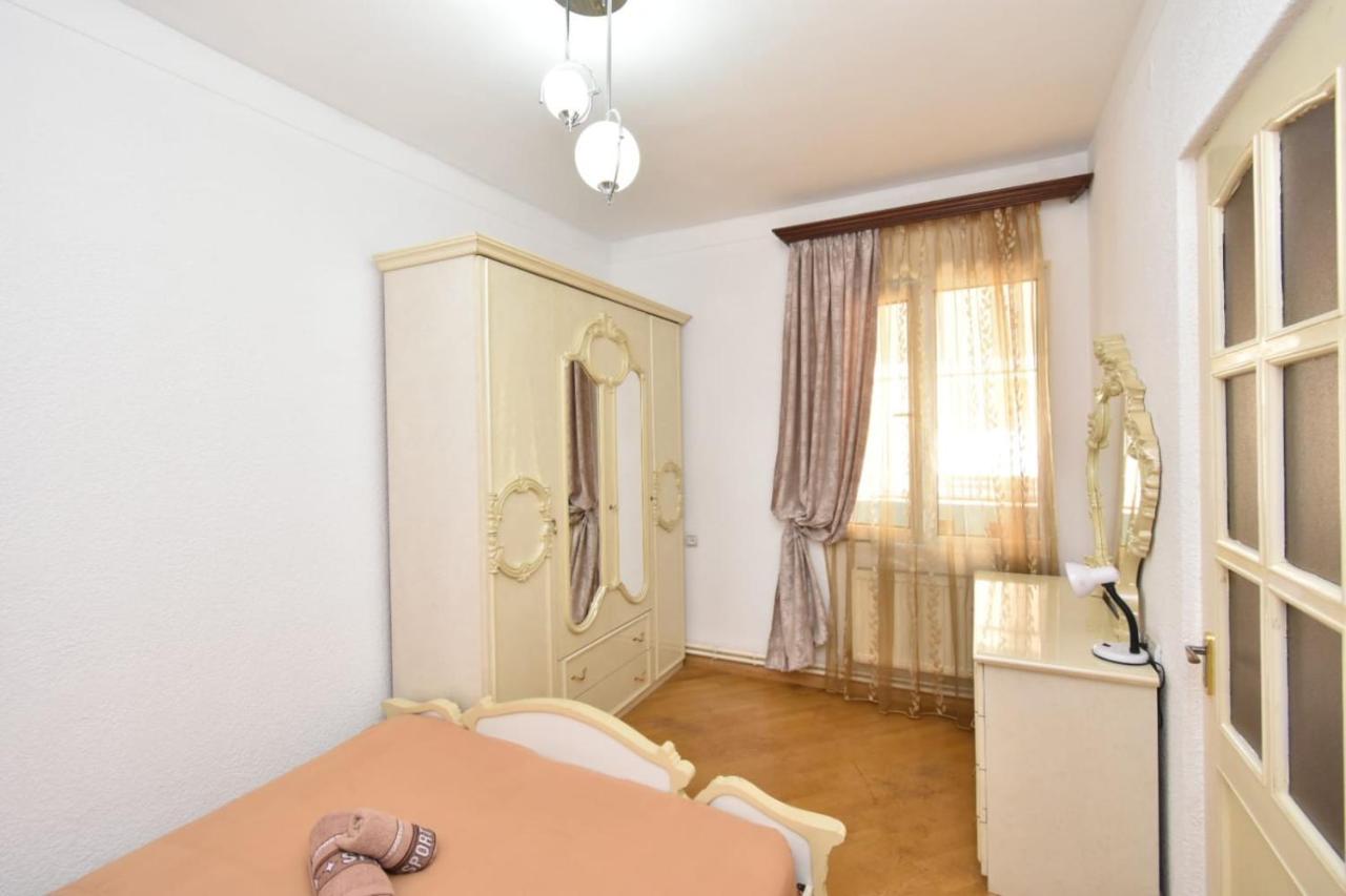 Guesthouses Opera Єреван Екстер'єр фото